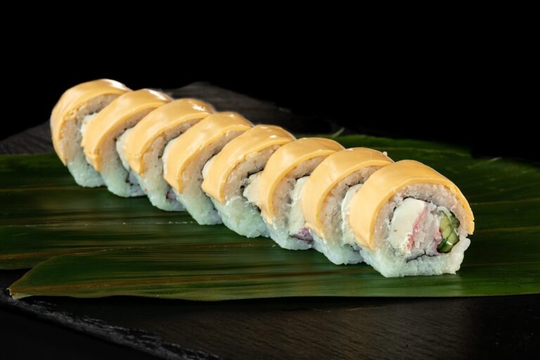 Сырный ролл (8шт)