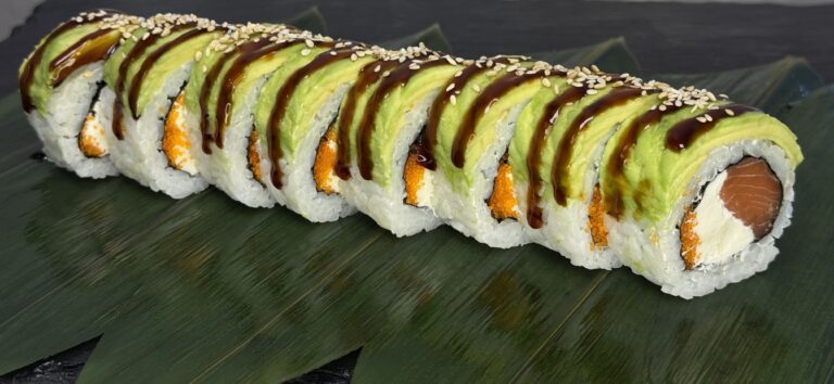 Зелёный дракон с лососем (8шт)